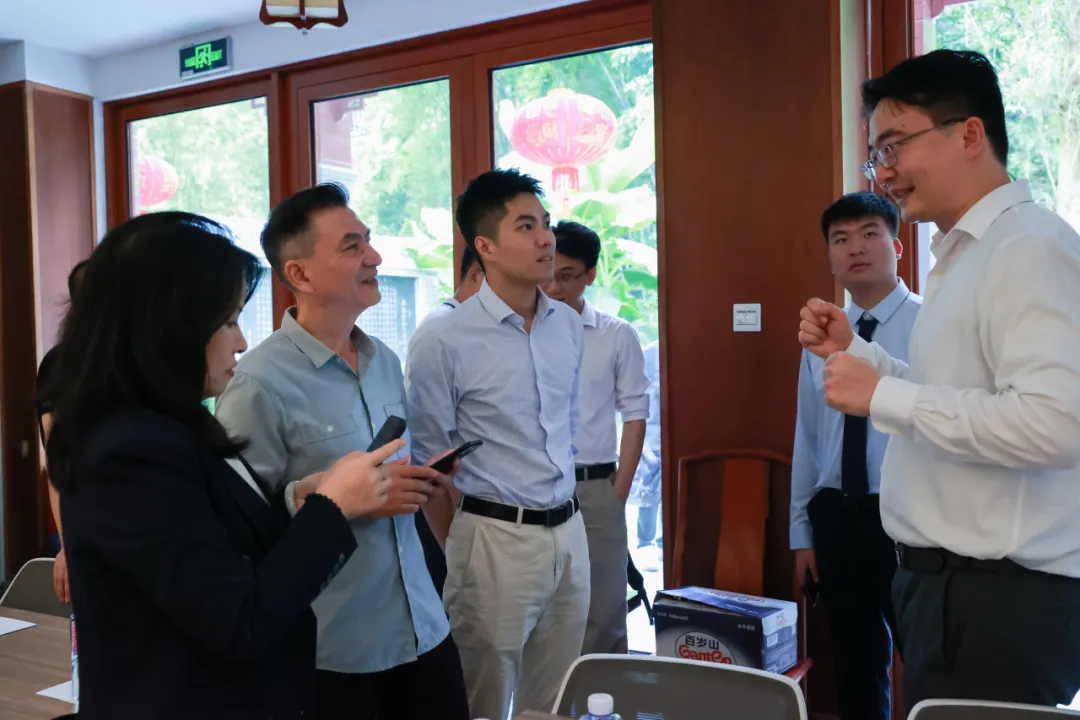 世纪英才出席香港优才及专才协会广州中心启动仪式，深化粤港人才融合布局.jpg